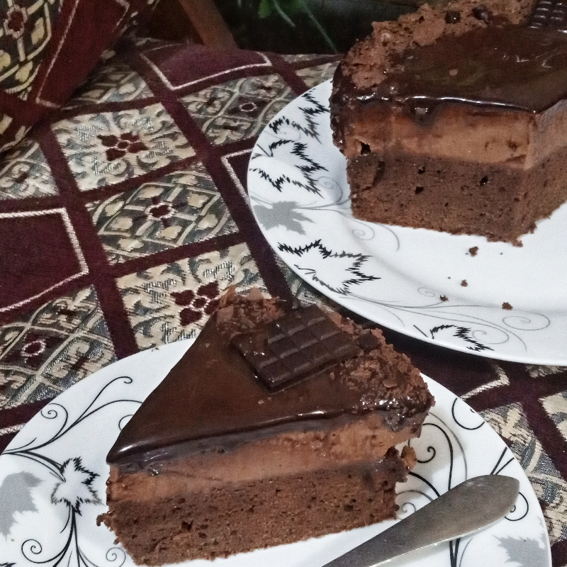 Chocolate mousse cake