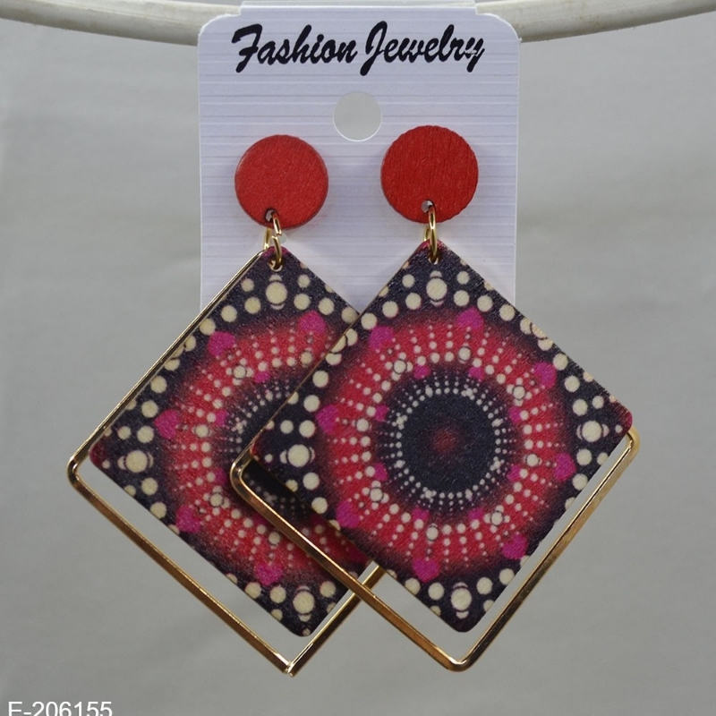 Stylish earrings