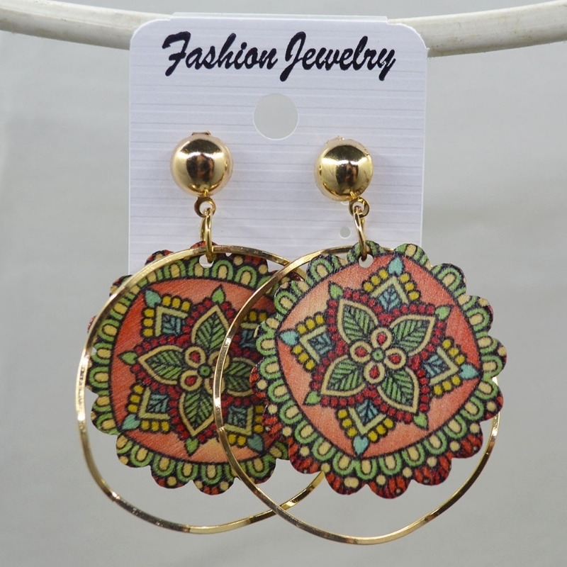 Stylish earrings