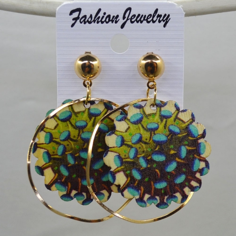 Stylish earrings