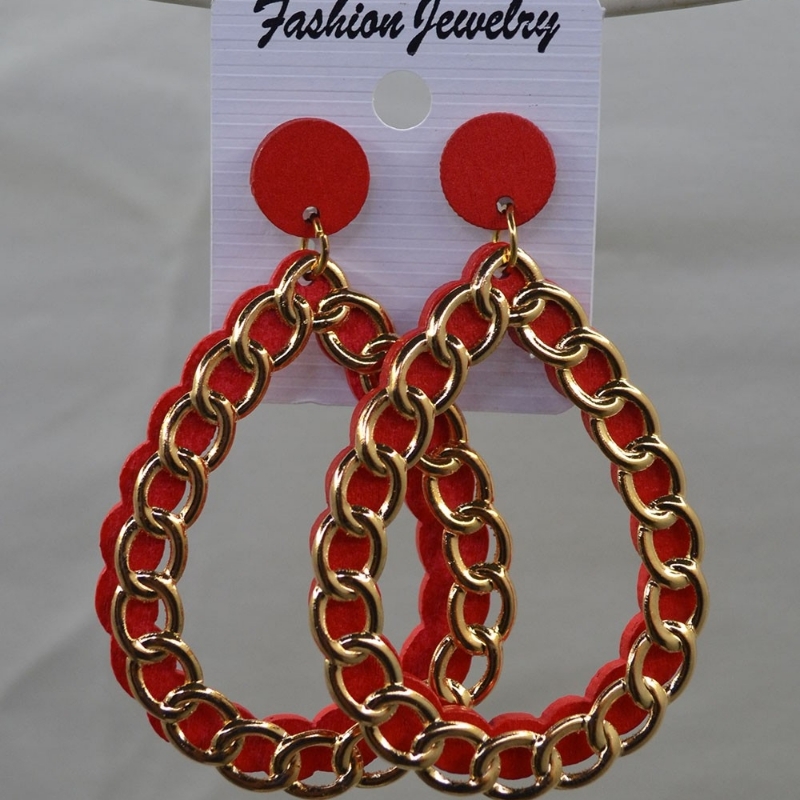 Stylish earrings