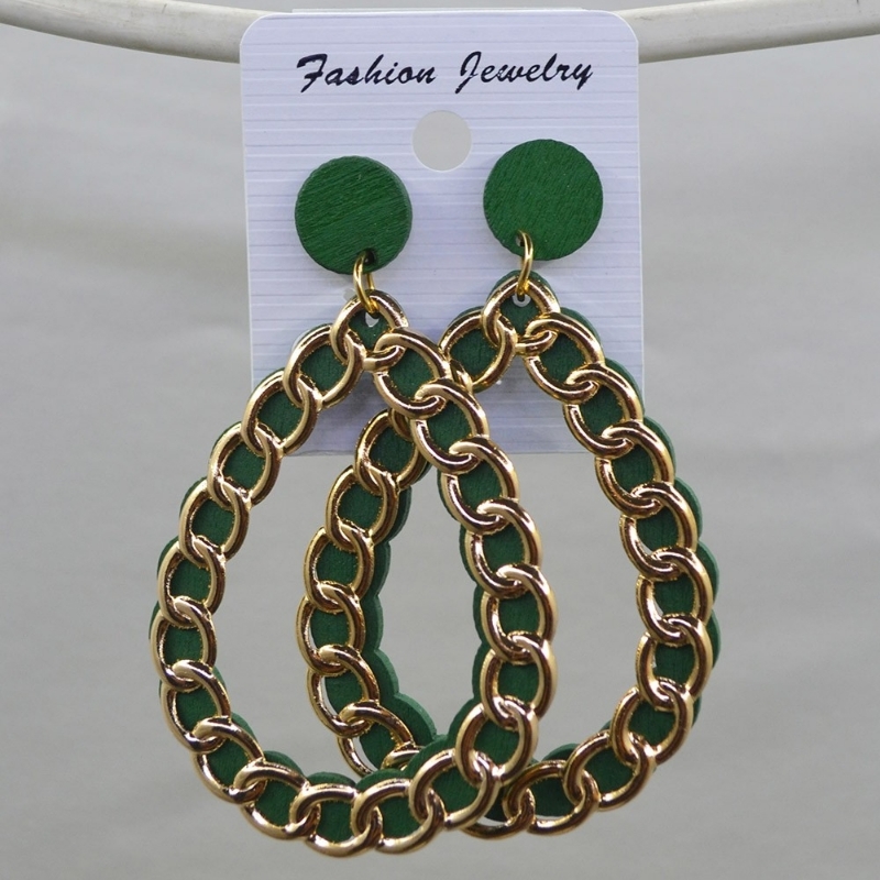 Stylish earrings