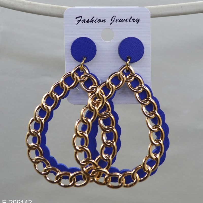 Stylish earrings