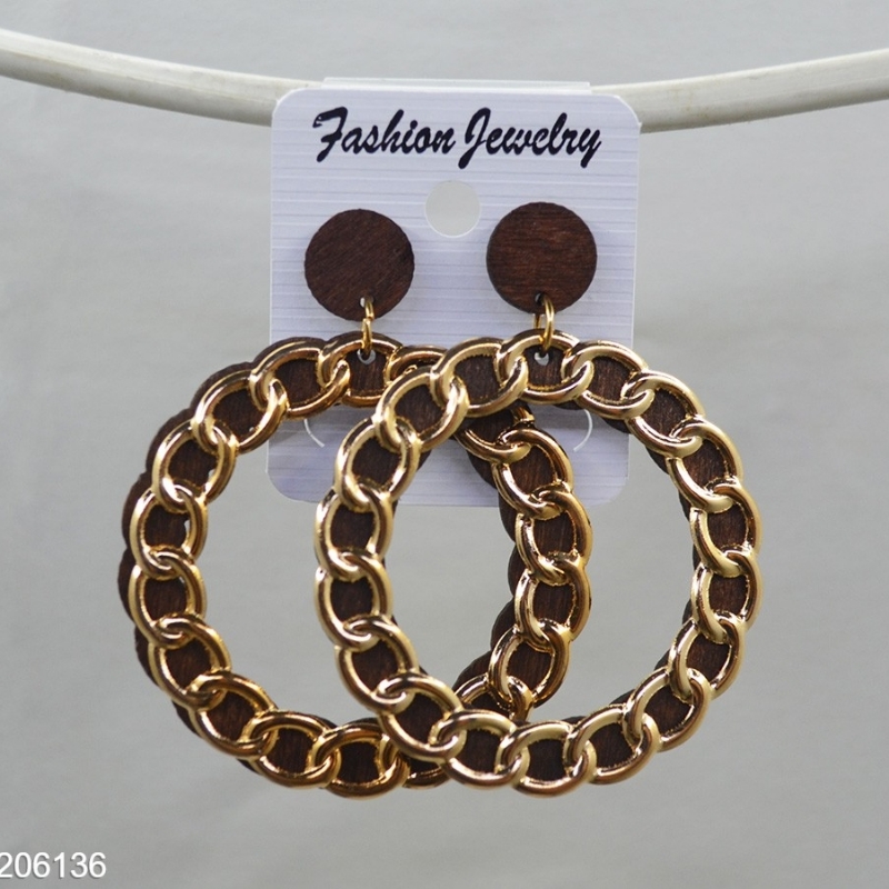 Stylish earrings