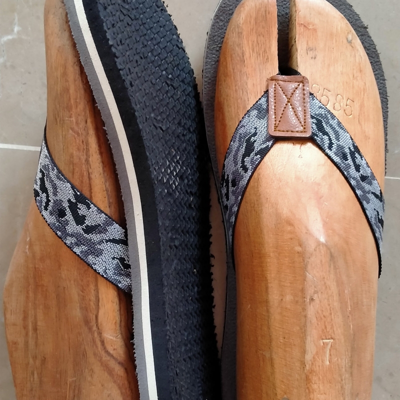 Zee slipper