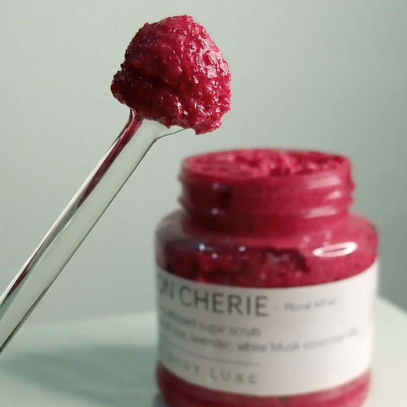 Mon Cherie - Floral affair body scrub Regular Size.