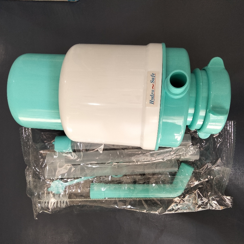 Manual water dispenser pump