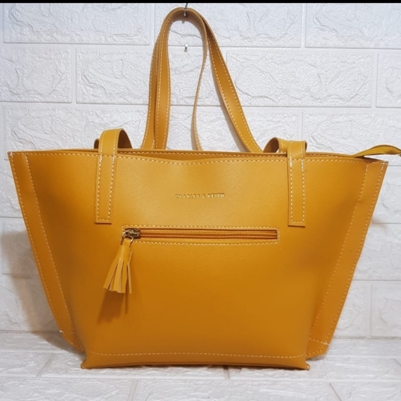 Hand bag