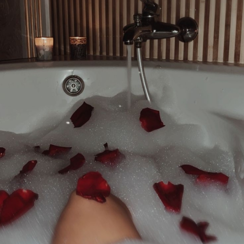 Naturally Dried Rose Jar for aromatic bath