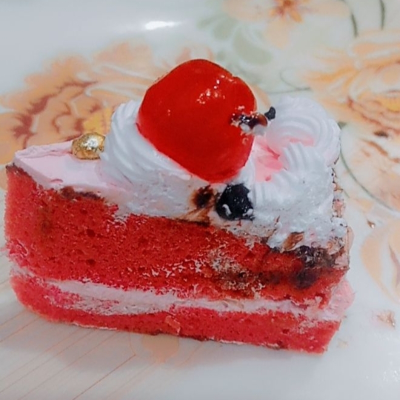 Birthday Ice Cake 600 Rs Per Pound