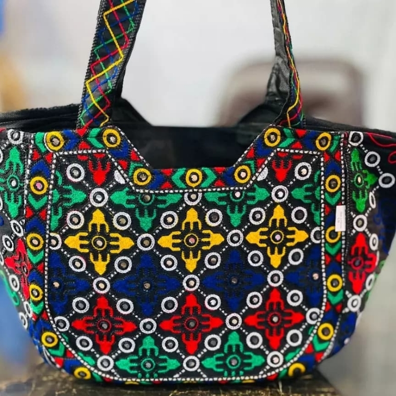 Sindhi bags vol. 1