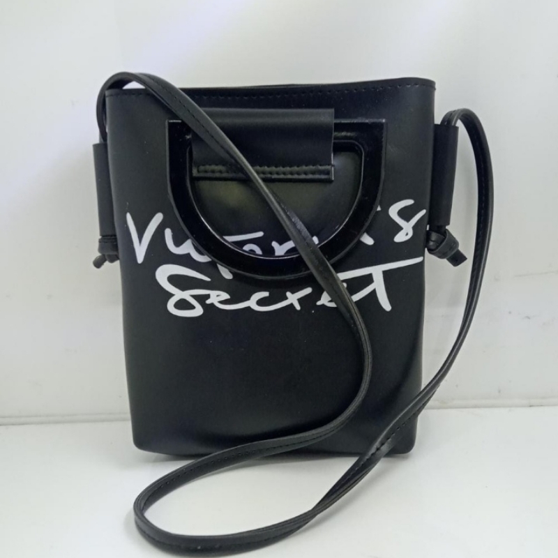 Mini cross body bag