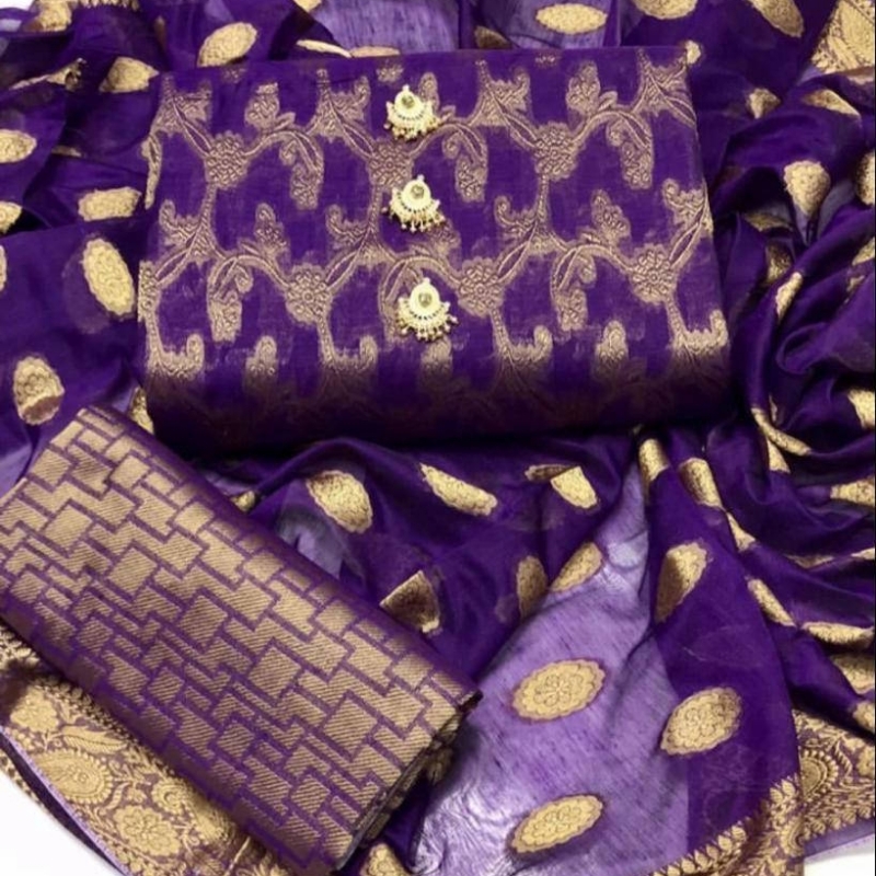 Beautiful Jacquard 3 Piece unstitched suite