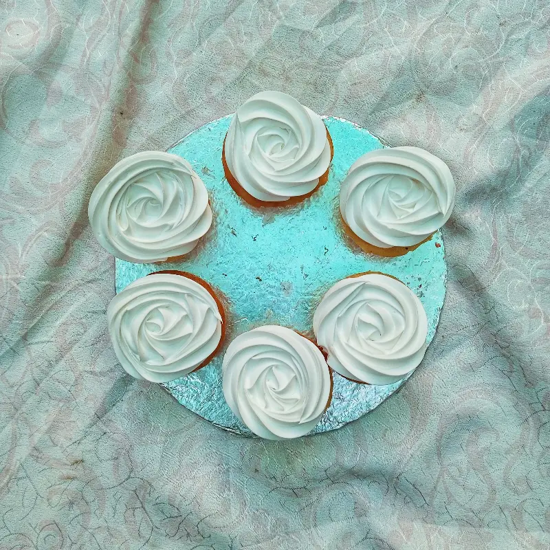 Creamy Vanilla  cupcakes