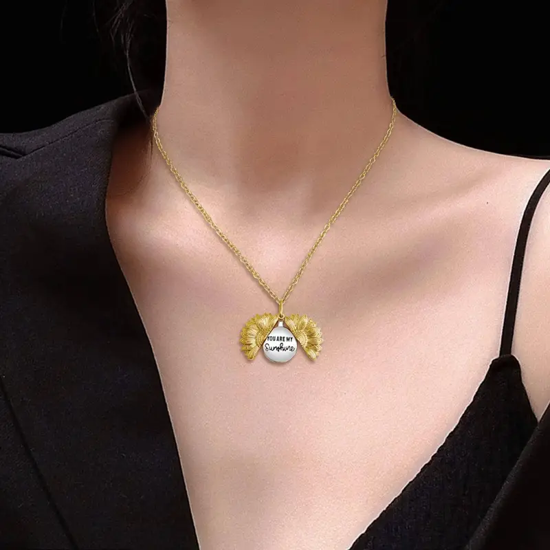 1 Pcs You Are My Sunshine Open Sunflower Necklace