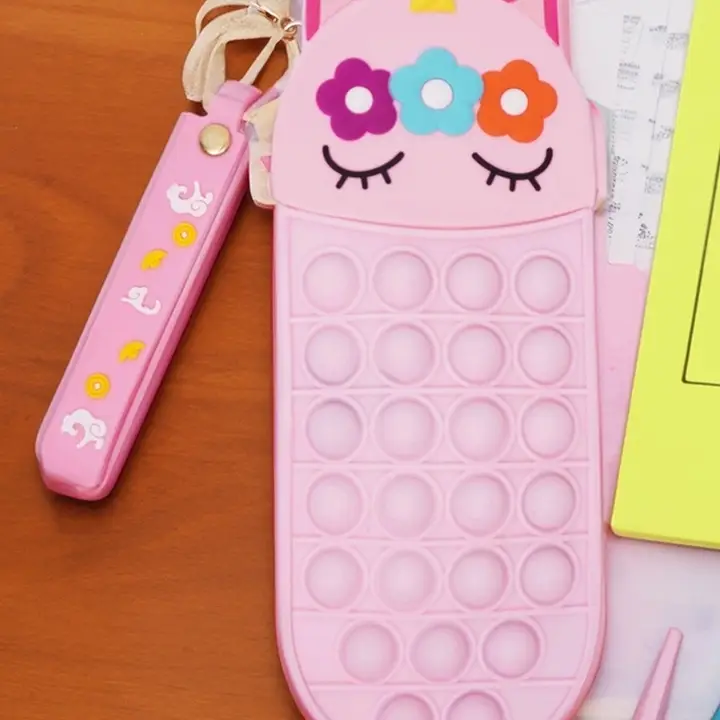 Poppet pouch