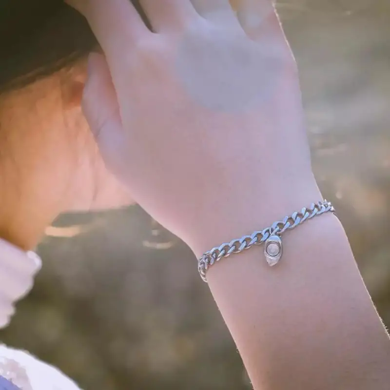 Heart Love Bracelet for Men and Women - 2pcs/Set Pair of Magnetic Chain for Couples
