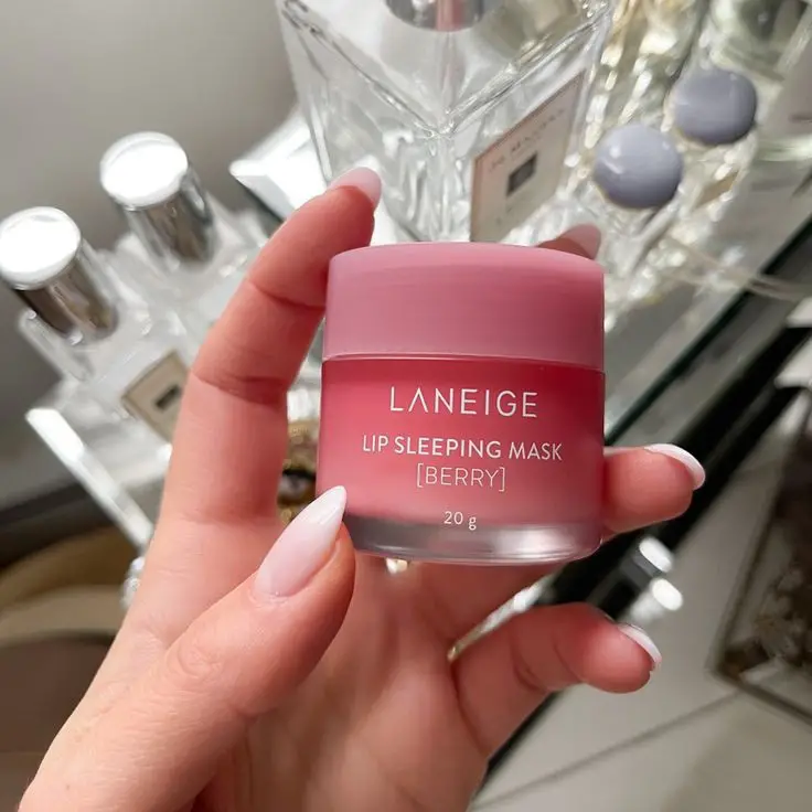 Laniege - Sleep Care Lip Sleeping Mask with a spatula