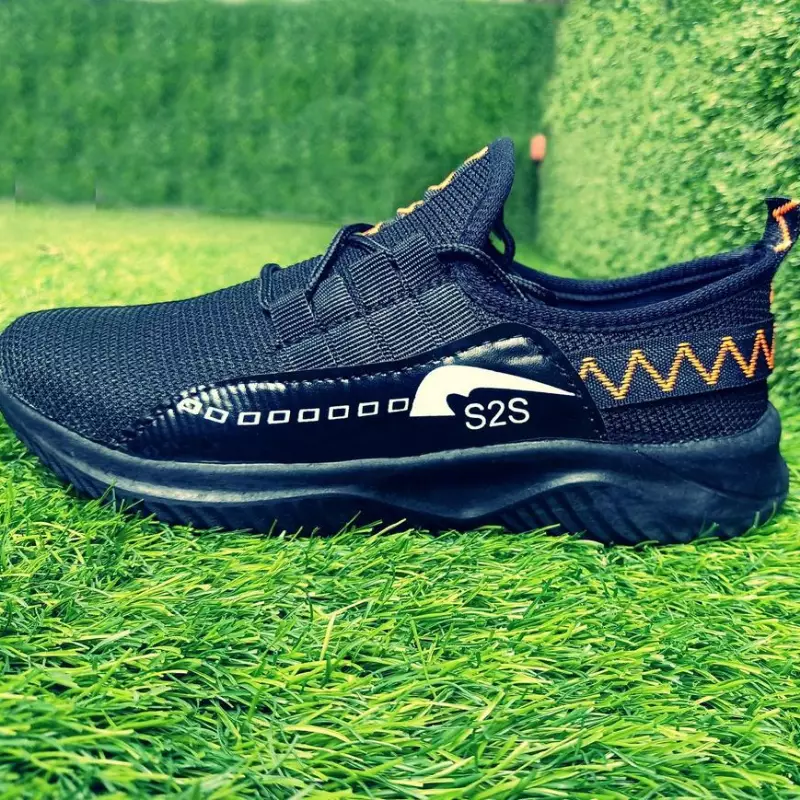 Man joggers