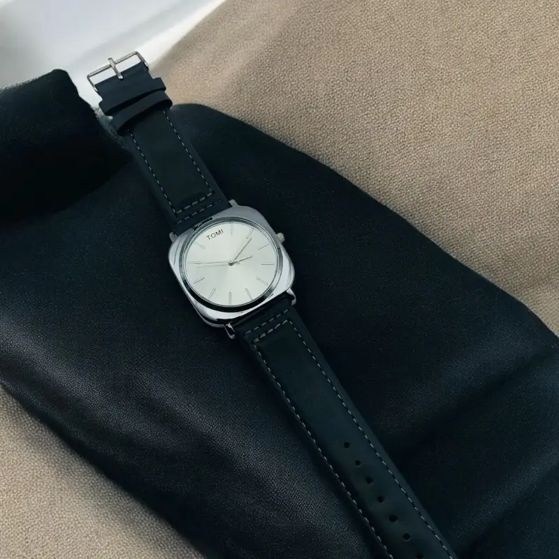 TOMI Leather Strap Watch