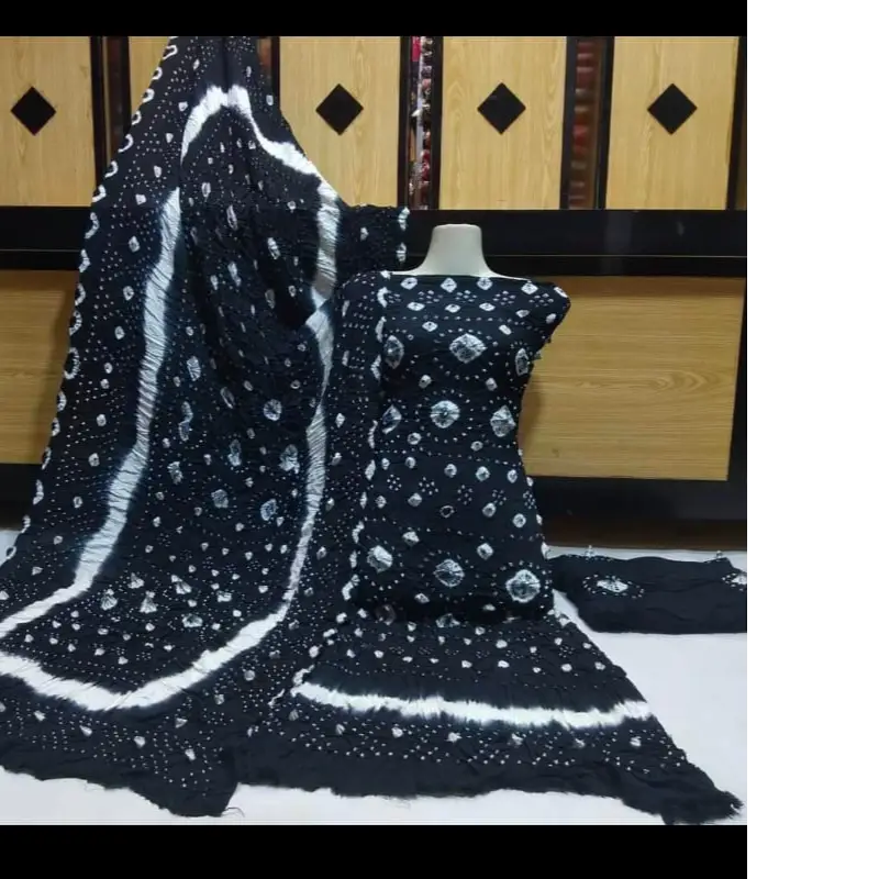 Royal Bahawalpuri Chunri 4PC Lawn Suit  Handcrafted Elegance