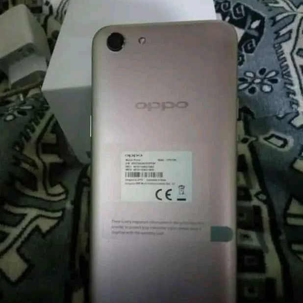 Oppo A83