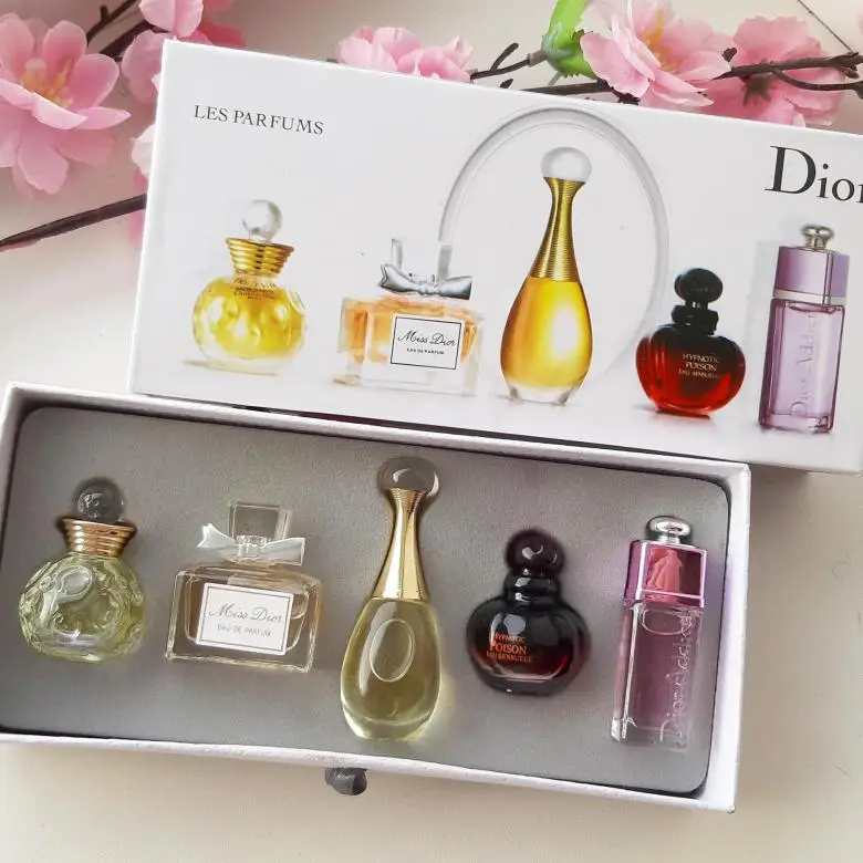 Dior 5 in 1 Gift Set of Perfume Gift Box Mini Fragrances