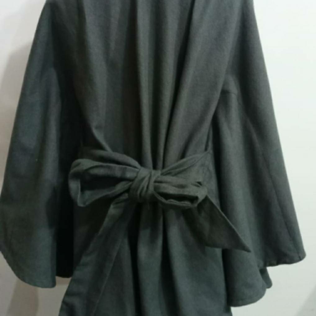 GREY BATWING CAPE  SPK 142