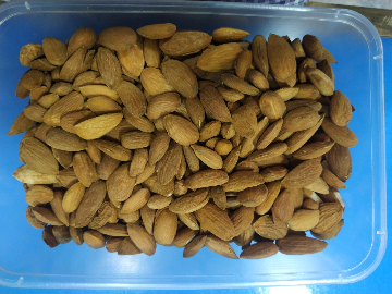 Desi Badaam 1 Kg