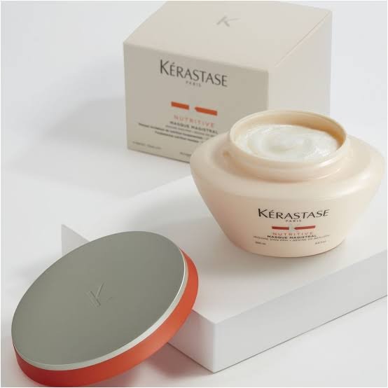 Masque Magistral