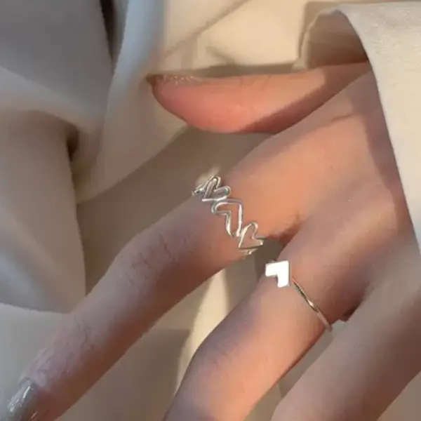 2023 Silver Color Couple Rings Set Heart Butterfly Shaped Womens Ring Fashion Love Jewelry for Women Girls Gift Punk Alloy Ring