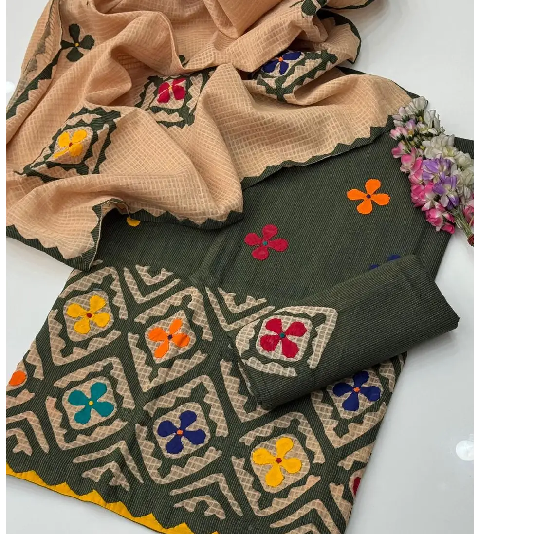 Hand Appliqu 3PC Suit  Pure Lawn with Khaadi Net Dupatta