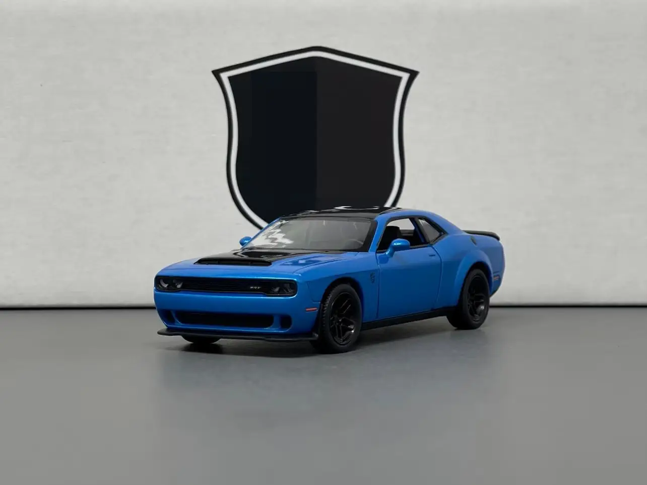 Kinsmart 1:40 Dodge Challenger SRT Demon 170 Diecast Model