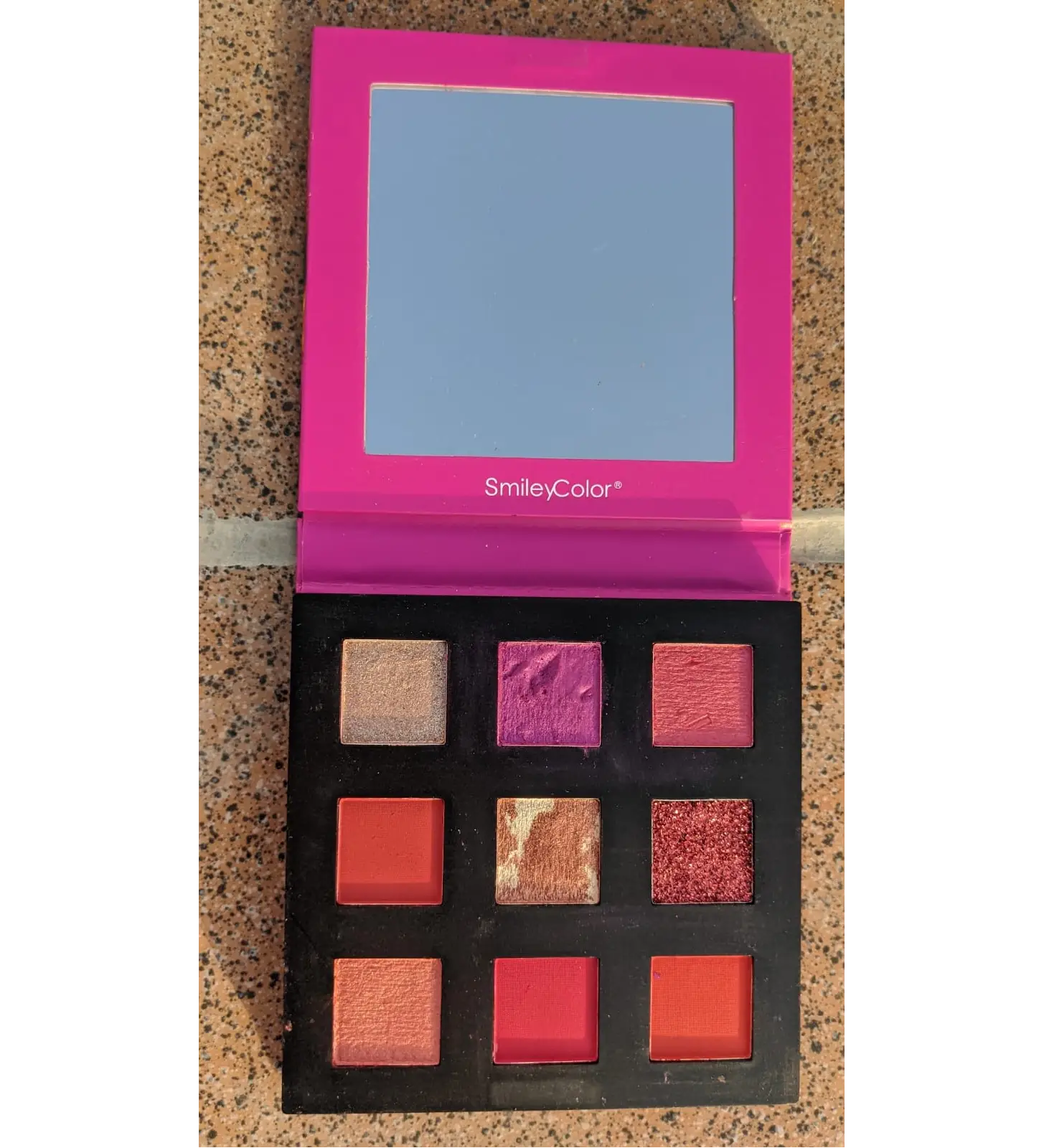 Smiley Color Eyeshadow Palette-9 shades