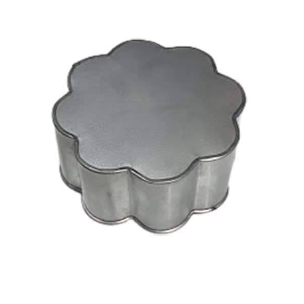 Flower Shape Cake Pan 6×3 Inch Deep Tin Material.