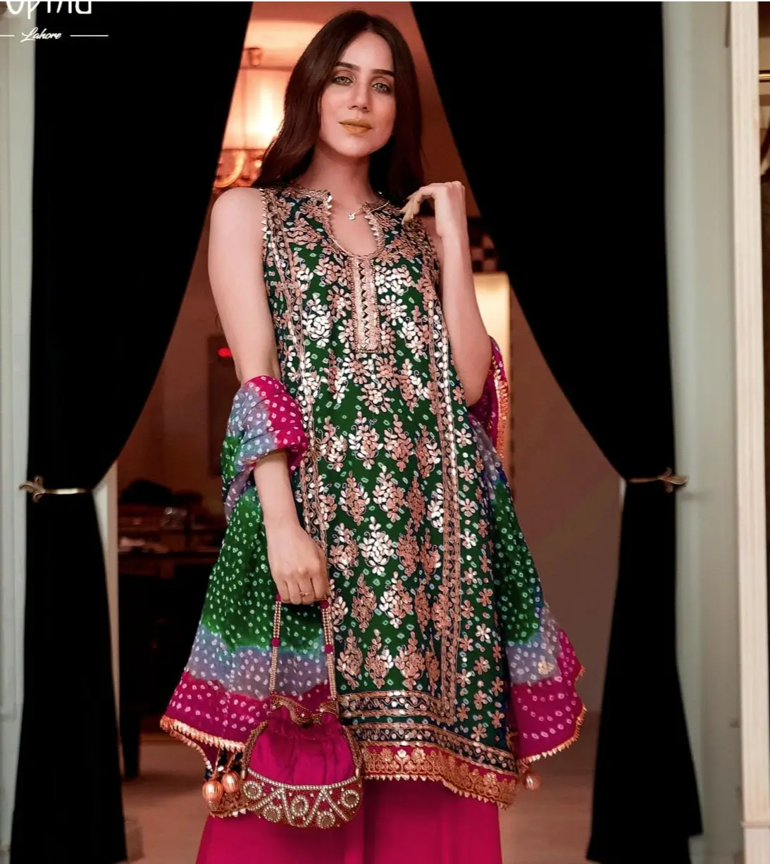 Chuniri Aree & Gotta Work 2Pc Collection