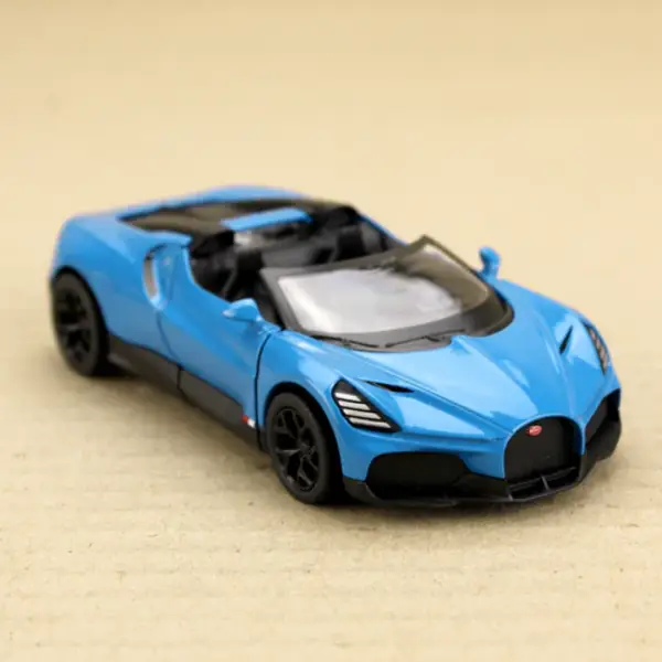 1:36 Kinsmart Bugatti Mistral diecast model car