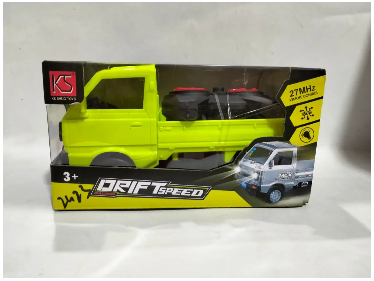 Remote Control Suzuki Pickup 27MHz Drift Speed Model Truck with chargable battery