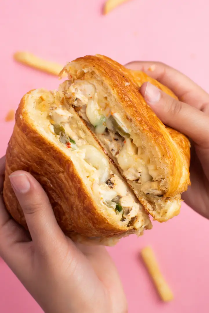 Croissant sandwich with smoked chicken