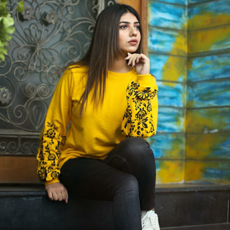 YELLOW BLK PRINT SLEEVE SWEATSHIRT  spd 624