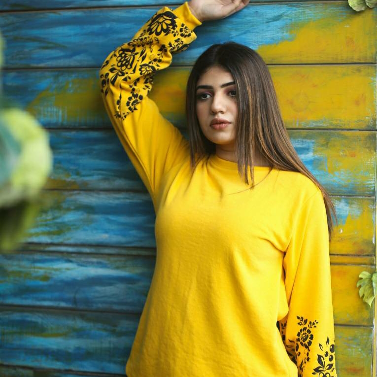 YELLOW BLK PRINT SLEEVE SWEATSHIRT  spd 624
